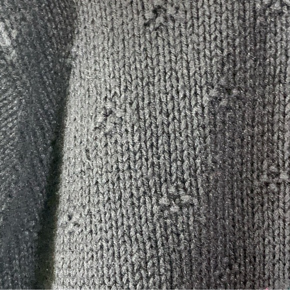 Northern Isles Portraits Womens Hand Knit Black Size Large Floral Sweater Warm - Picture 13 of 15